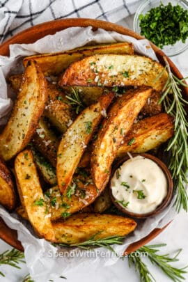 plated Rosemary Air Fryer Potato Wedges with dip