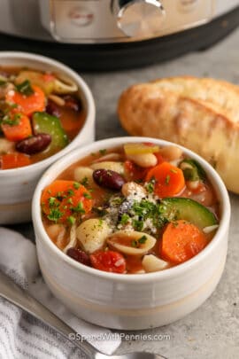 Instant Pot Minestrone Soup in bowls